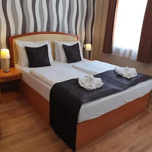 Hotel Six Budapesta
