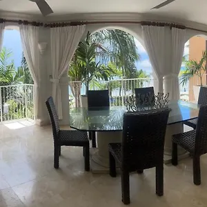 https://spb-309-luxury-beach-front-property.comcaribbean.com